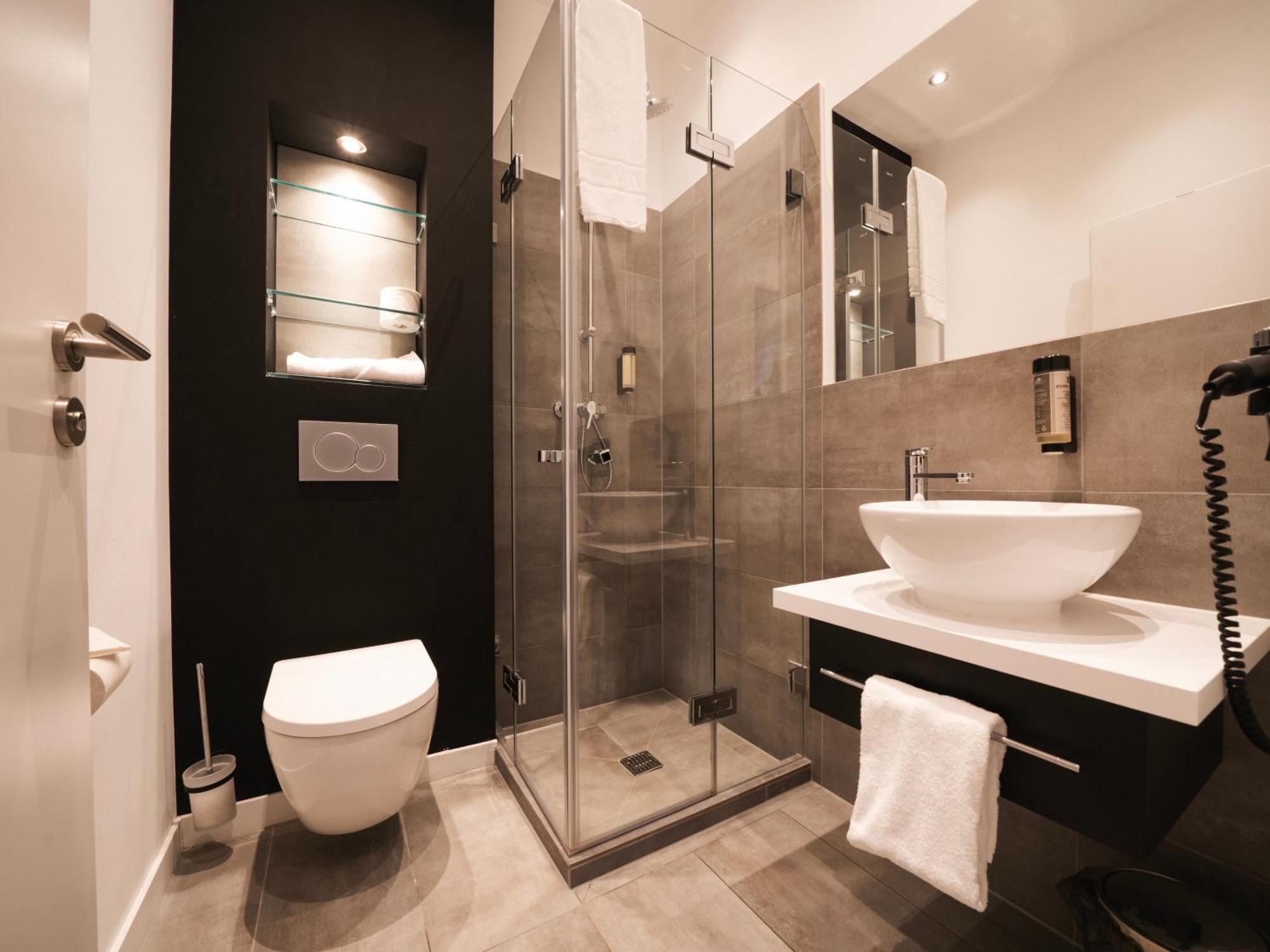 Juststay Grevenbroich Hotel & Apartments Екстериор снимка