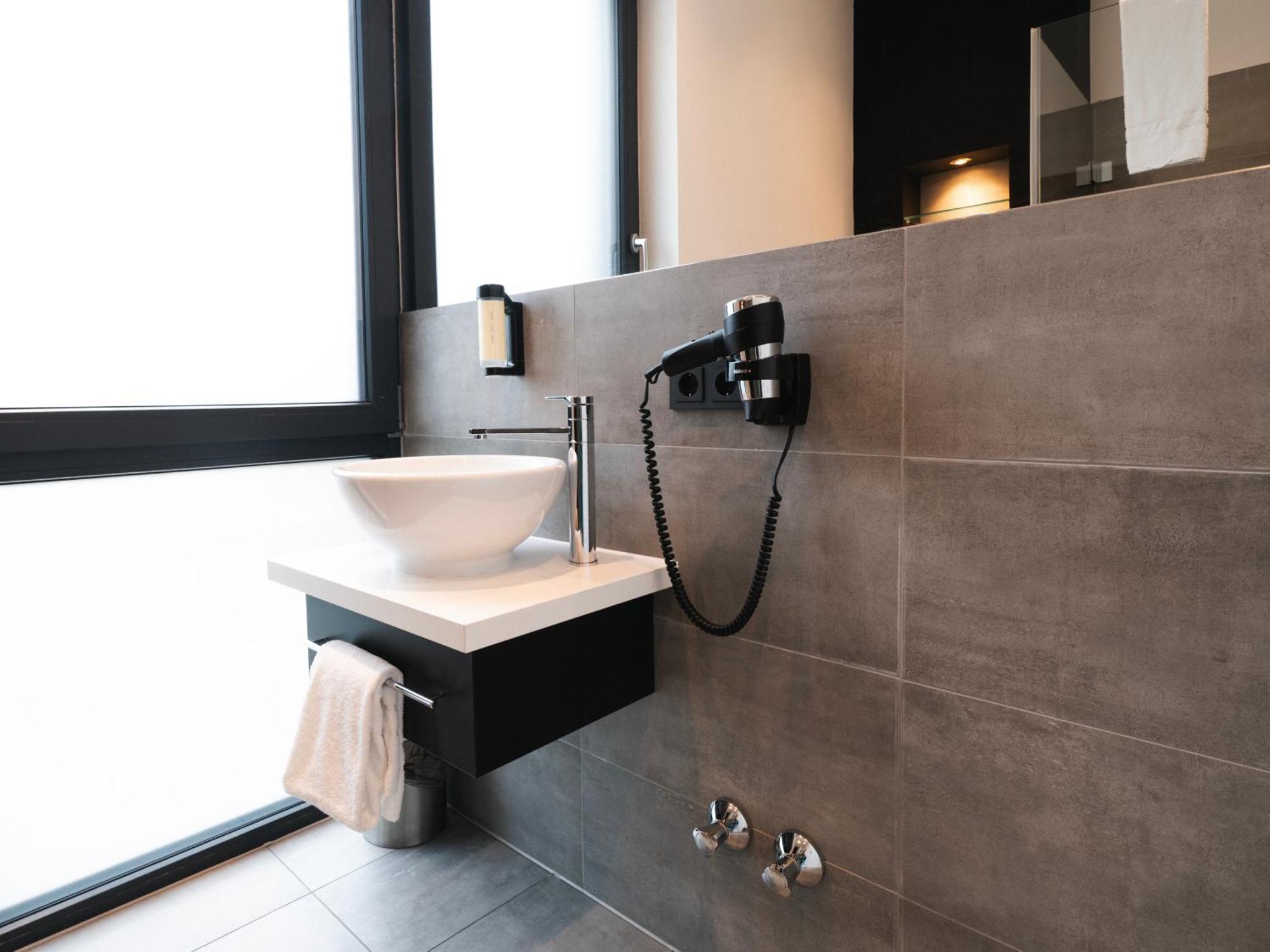 Juststay Grevenbroich Hotel & Apartments Екстериор снимка