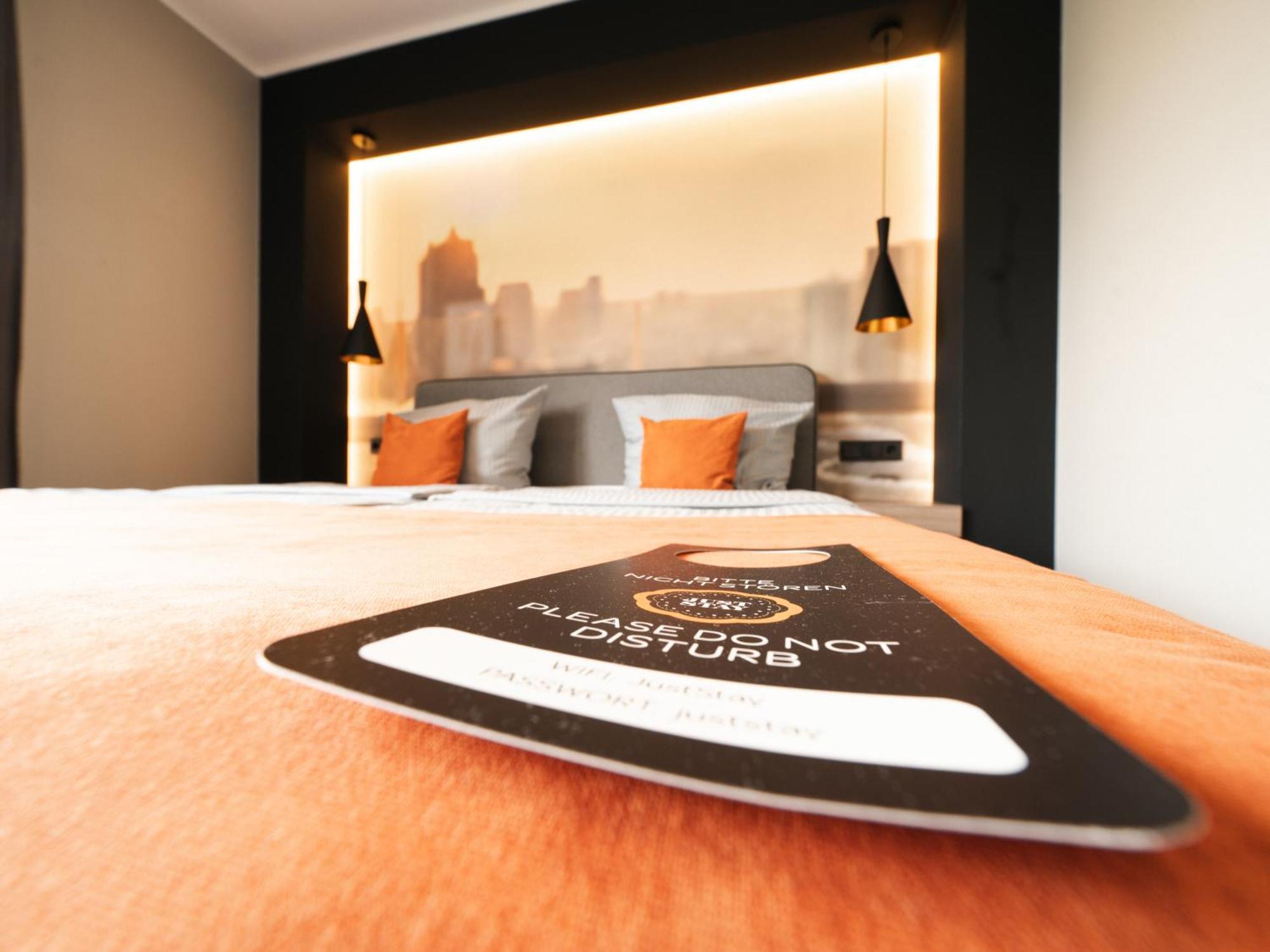 Juststay Grevenbroich Hotel & Apartments Екстериор снимка